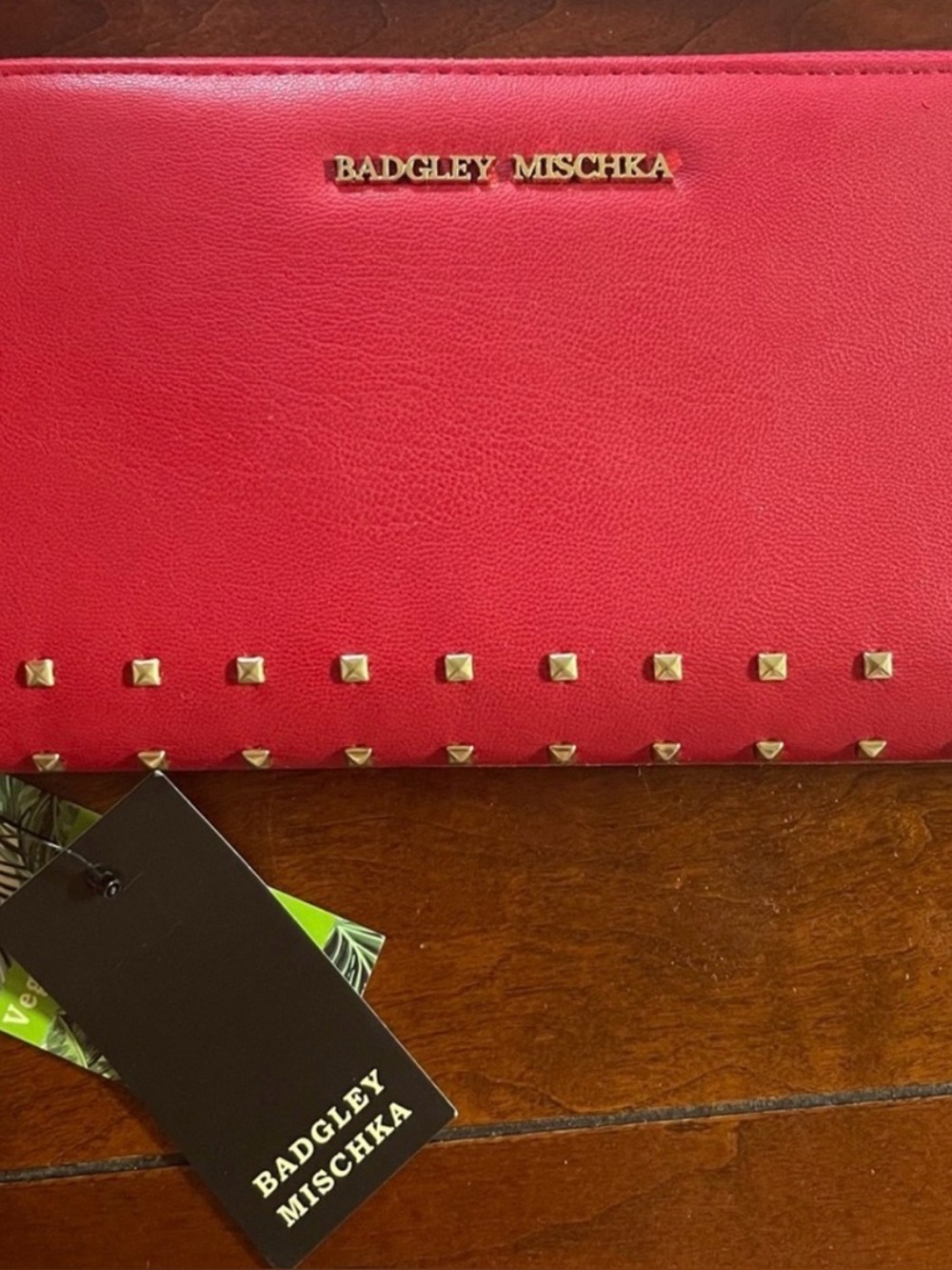 Badgley Mischka set. NWT. Tote bag and wallet. Has lap top pocket.  MRSP $208 - Picture 6 of 9